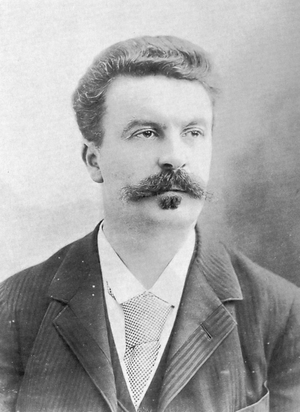 FichierMaupassant 2.jpg — Wikipédia