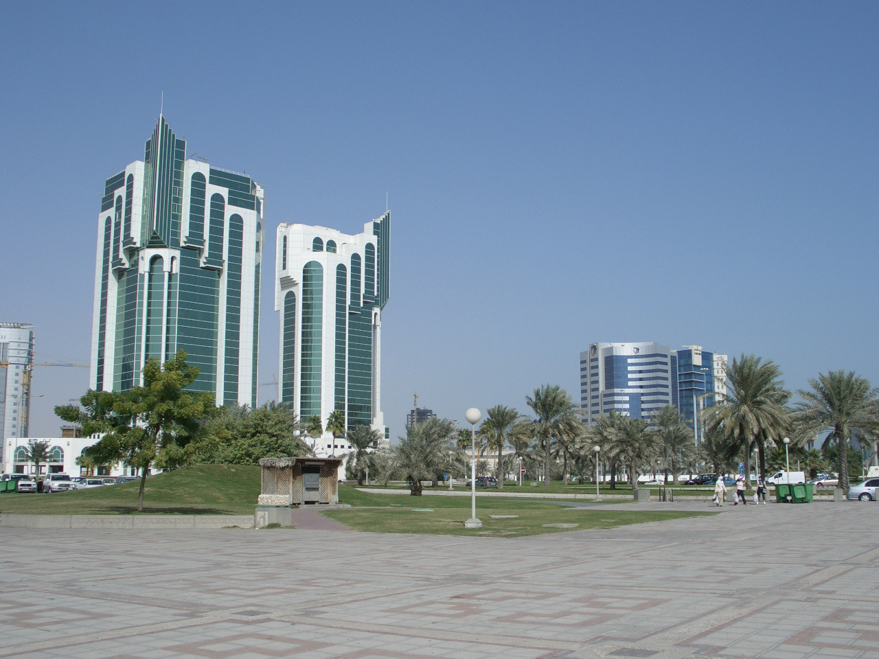 File:Modern Doha.jpg - Wikipedia