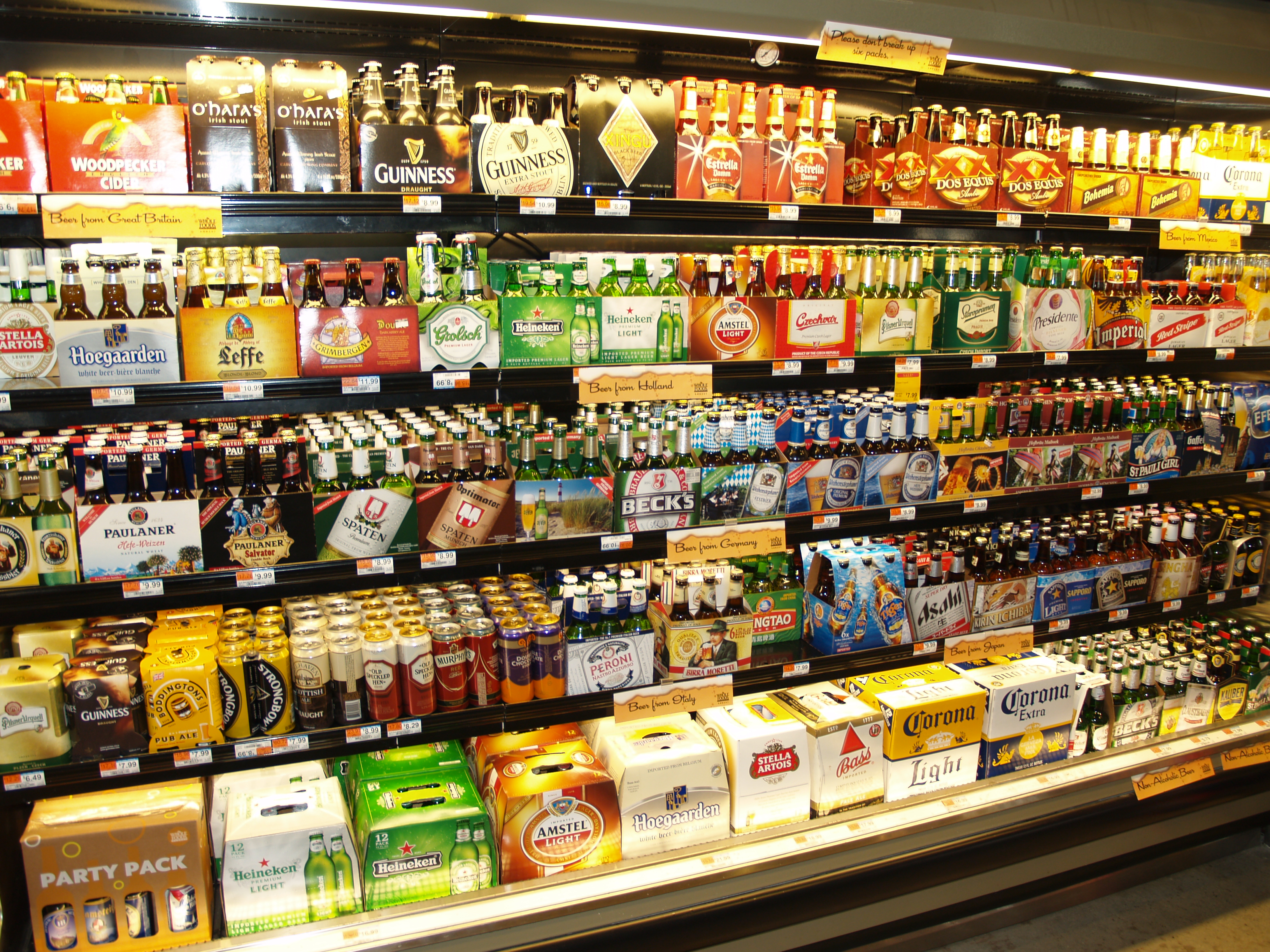 File:Beer at a grocery store in New York City.JPG - Wikimedia Commons