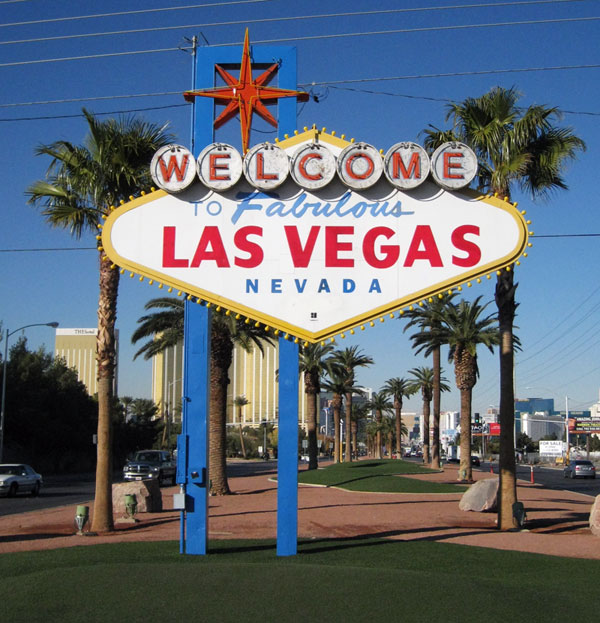 http://upload.wikimedia.org/wikipedia/commons/1/1d/Welcome_to_fabulous_las_vegas_sign.jpg