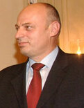 Daut Haradinaj Biografia