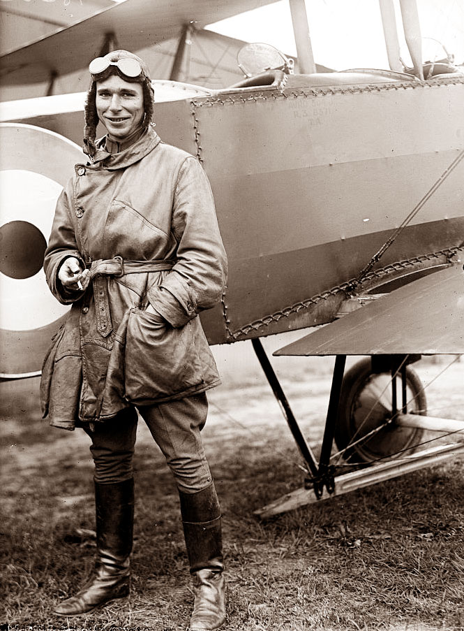World War Pilot. File:World War I pilot.jpg