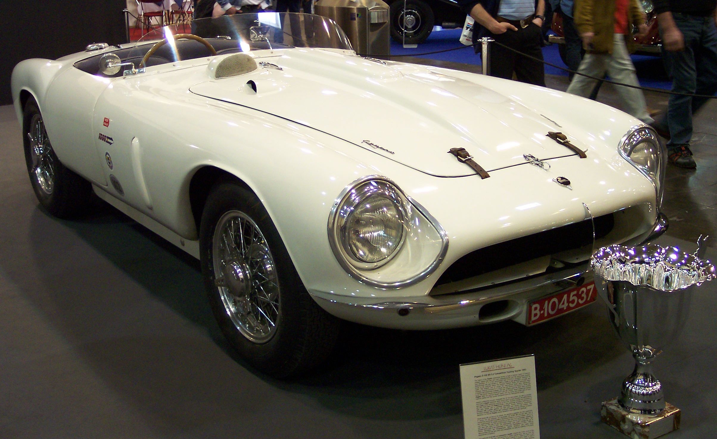 Pegaso_Z-102_white_vr_TCE.jpg