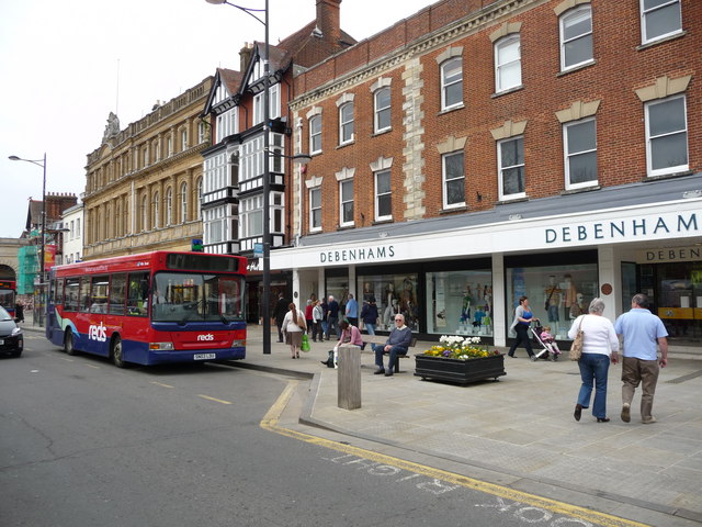 Description Salisbury - Debenhams - geograph.org.uk - 1837052.jpg