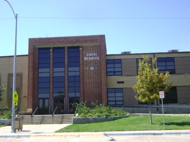 Great Bend High School | 2027 Morton St, Great Bend, KS, 67530 | +1 (620) 793-1521