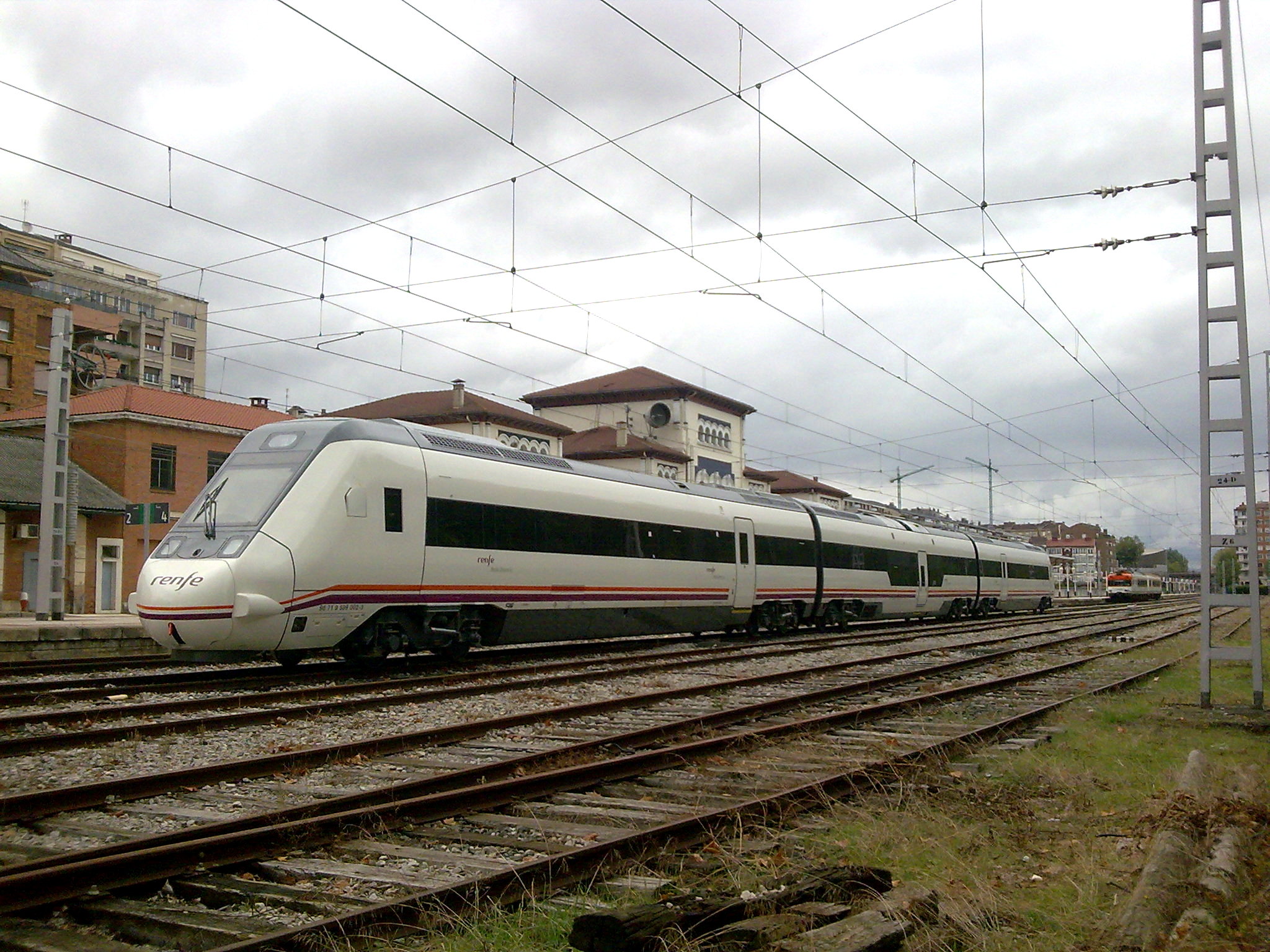 599-001 en el entorno de Vitoria-Gasteiz. Foto: Yrithinnd (Wikimedia).