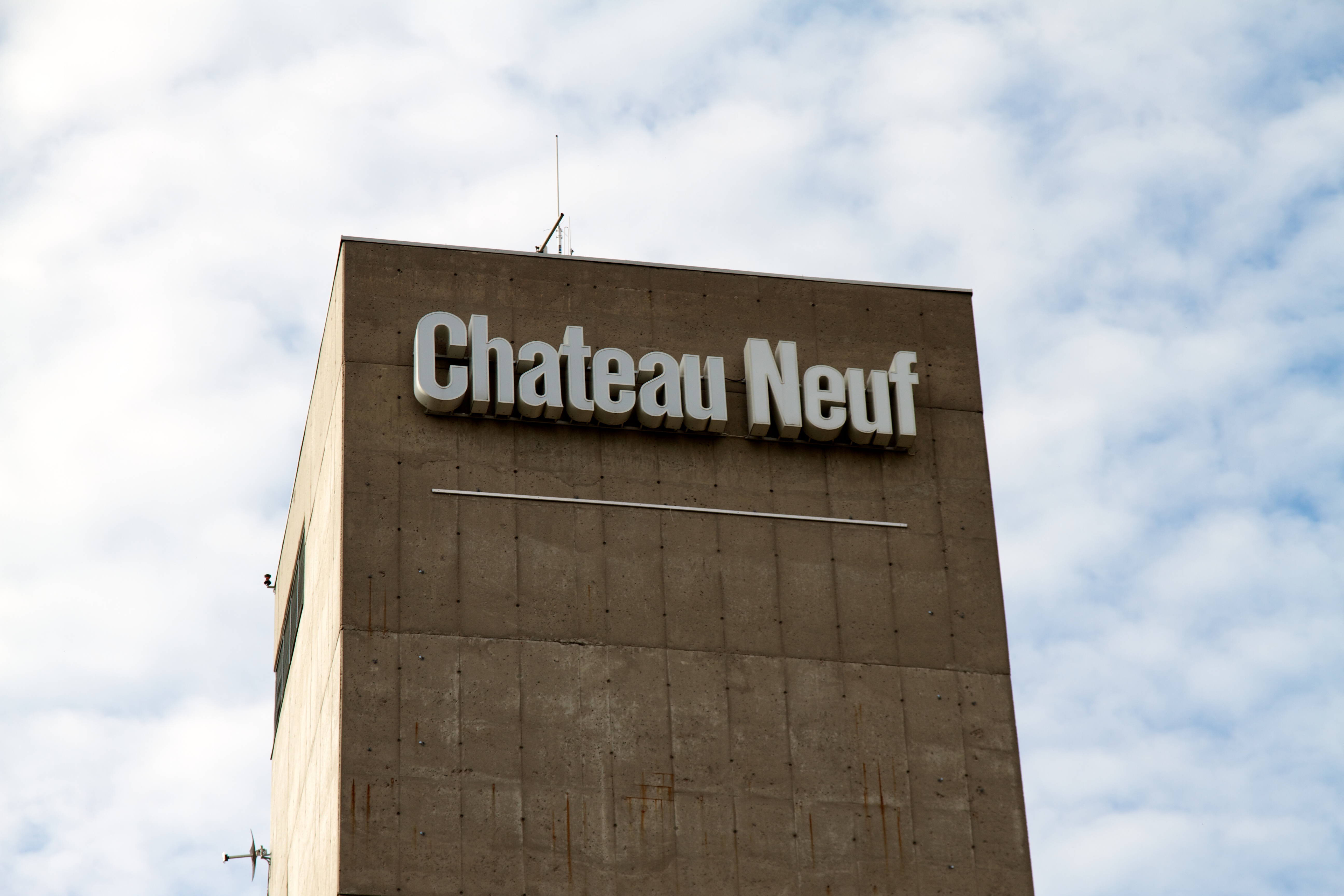 Chateau Neuf