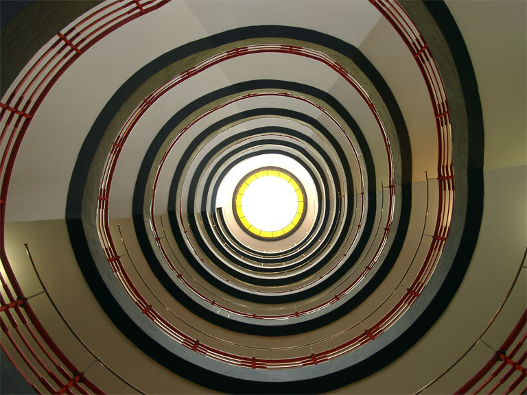 Scala a spirale, Sprinkenhof, Amburgo - Fonte: Wikimedia