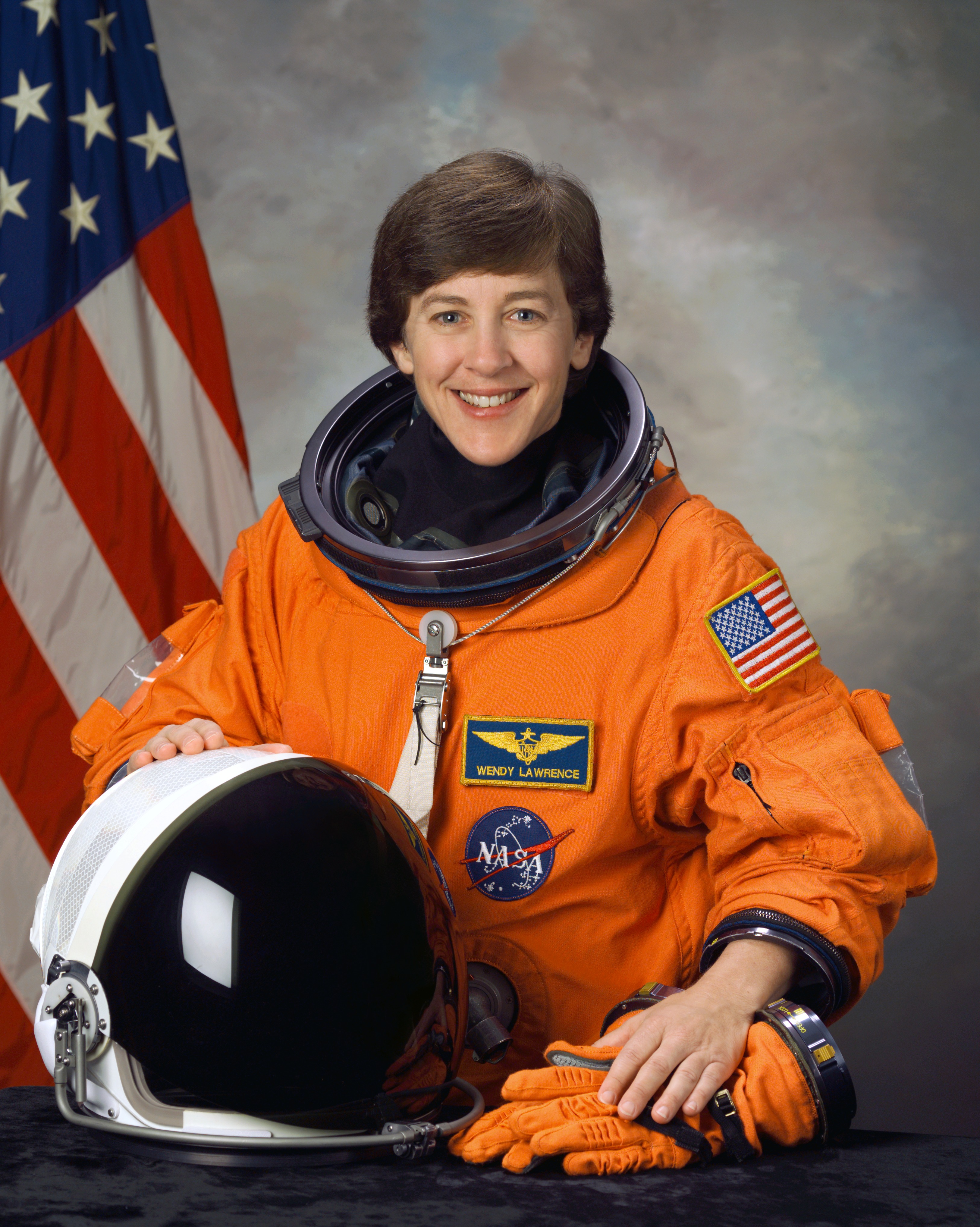 Description Wendy Lawrence NASA STS114.jpg