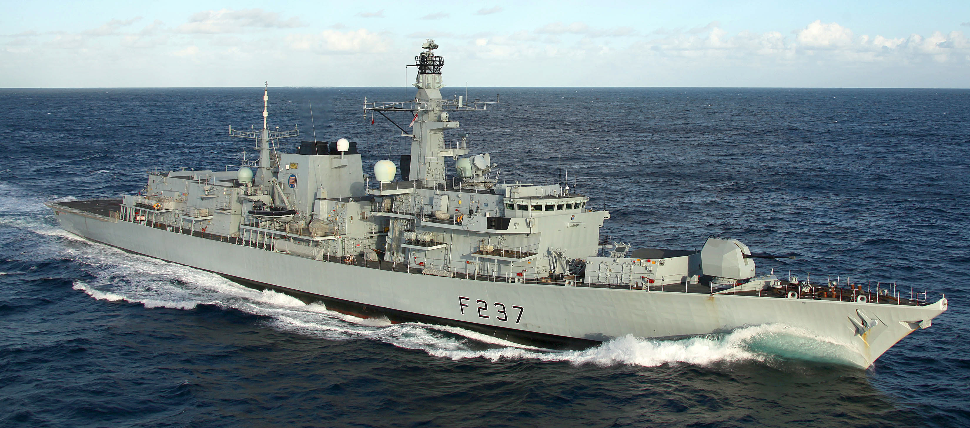 http://upload.wikimedia.org/wikipedia/commons/2/28/HMS_Westminster_Enroute_to_Libya_to_Aid_in_the_Humanitarian_Effort_MOD_45152530.jpg