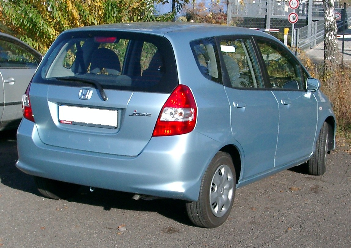 Honda_Jazz_rear_20071031.jpg