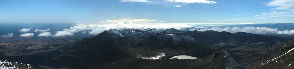 טונגרירו - תמונה מפסגת הר הגעש נראוהי