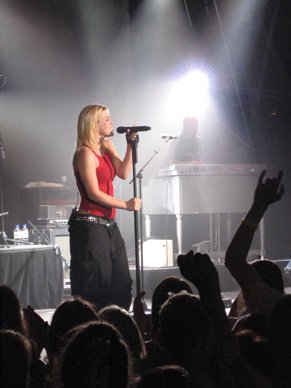 kelly clarkson live