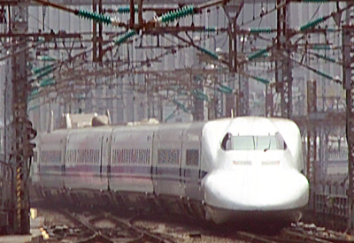 http://upload.wikimedia.org/wikipedia/commons/2/2b/Shinkansen6507.jpg