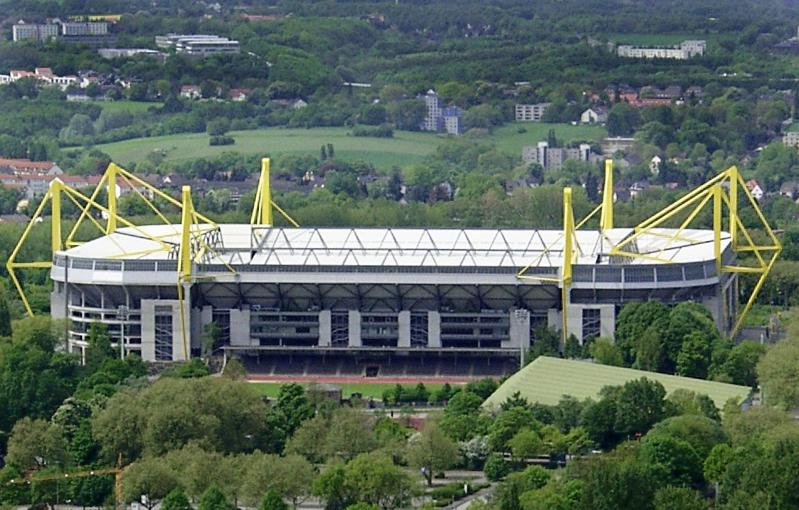 File:Westfalenstadion von oben.jpg