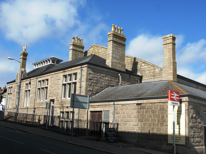 Penzance_station_south.jpg