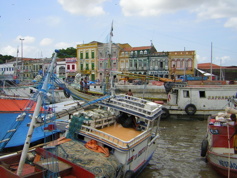 Ficheiro:Belem hafen.jpg