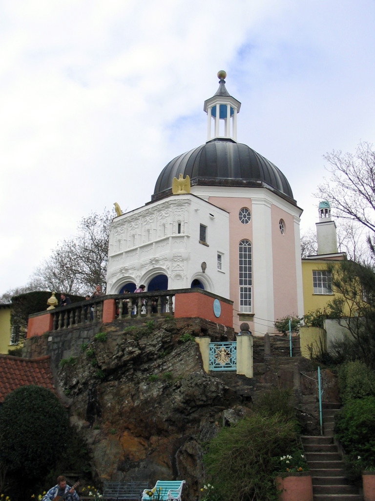 http://upload.wikimedia.org/wikipedia/commons/3/30/Town_hall_at_Portmeirion.jpg