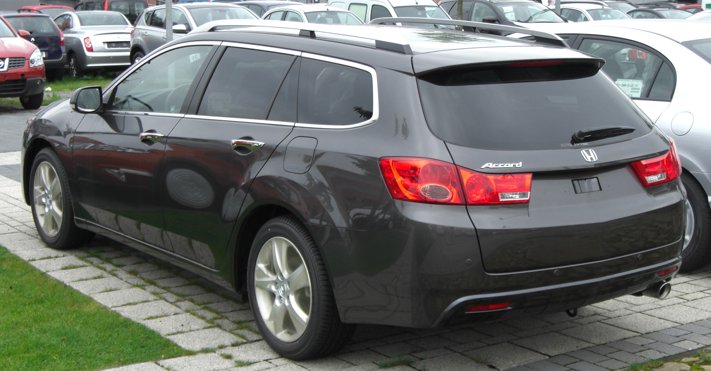 Honda_Accord_Tourer_VIII_rear.JPG