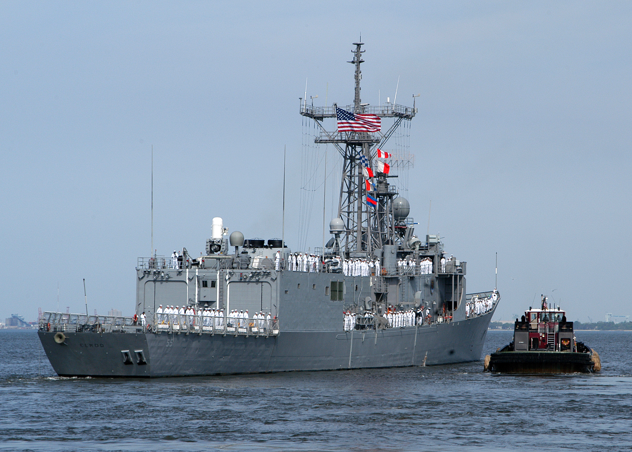 http://upload.wikimedia.org/wikipedia/commons/3/31/US_Navy_040430-N-3725R-024_The_guided_missile_frigate_USS_Elrod_(FFG_55)_departs_the_pier_to_join_the_guided_missile_destroyers_USS_Ramage_(DDG_61)_and_USS_Ross_(DDG_71)_in_support_of_the_global_war_on_terrorism.jpg