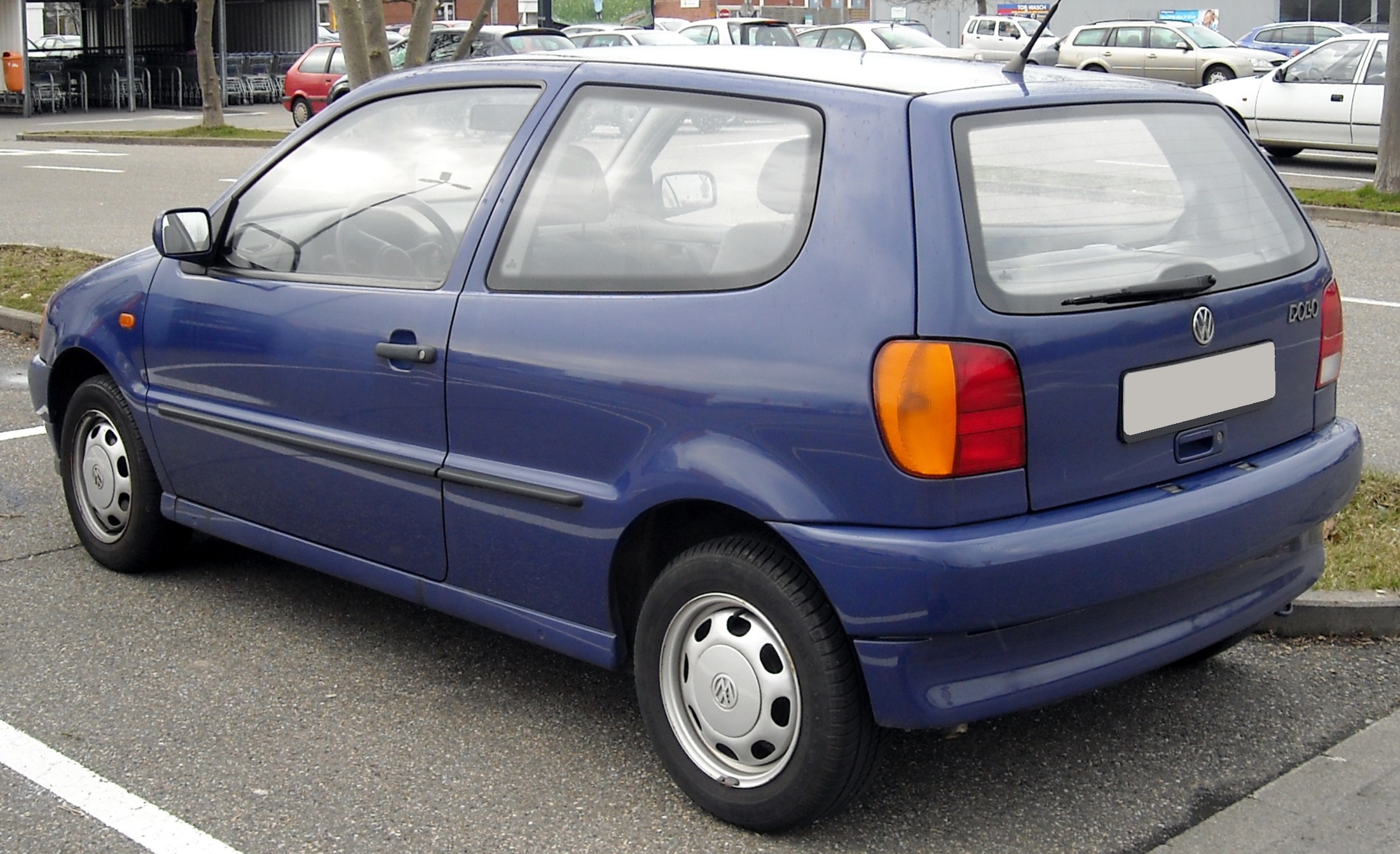 VW_Polo_rear_20090329.jpg