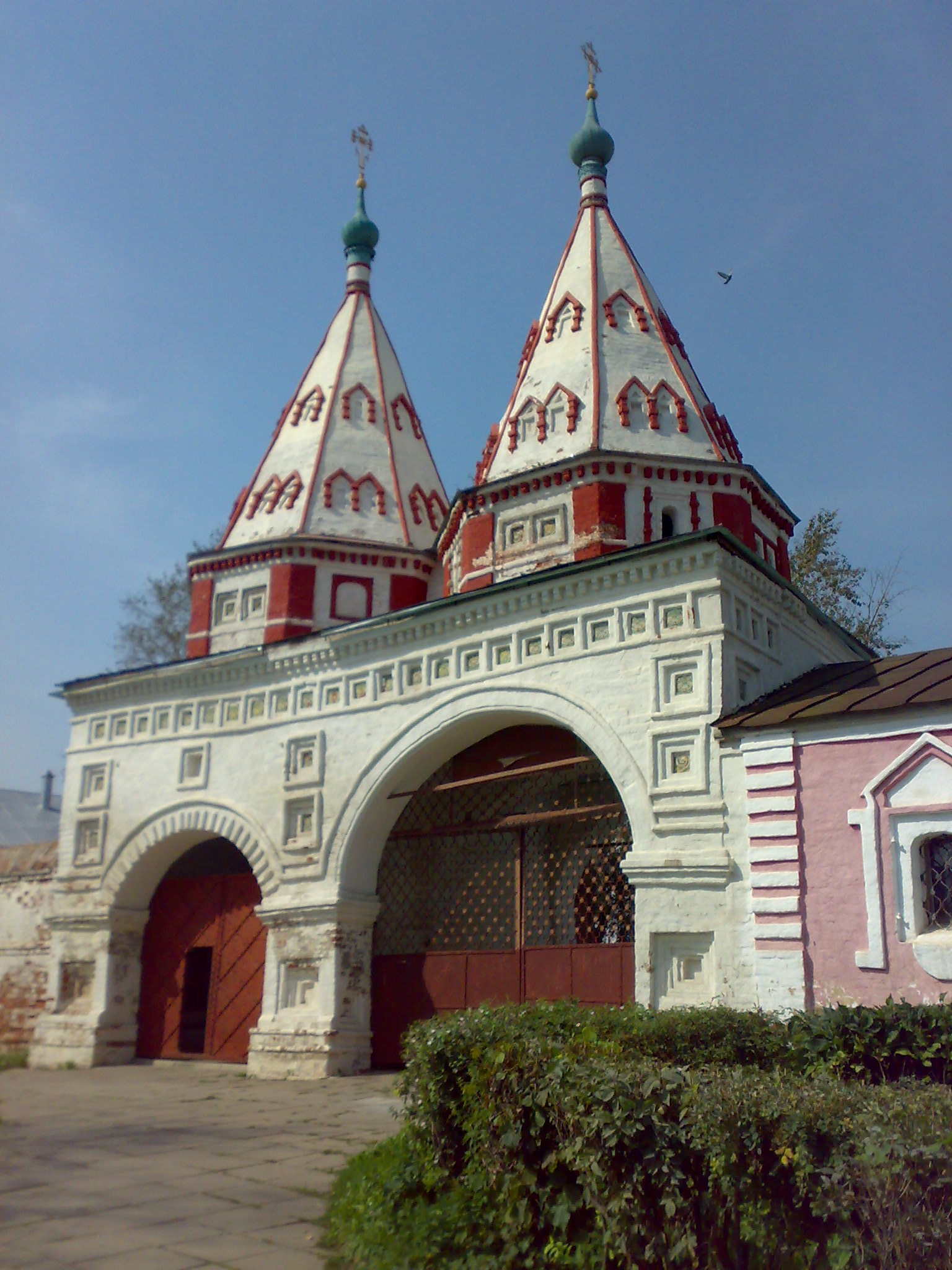 The Holy Gate, Rizopolozhensky Convent, Suzdal.