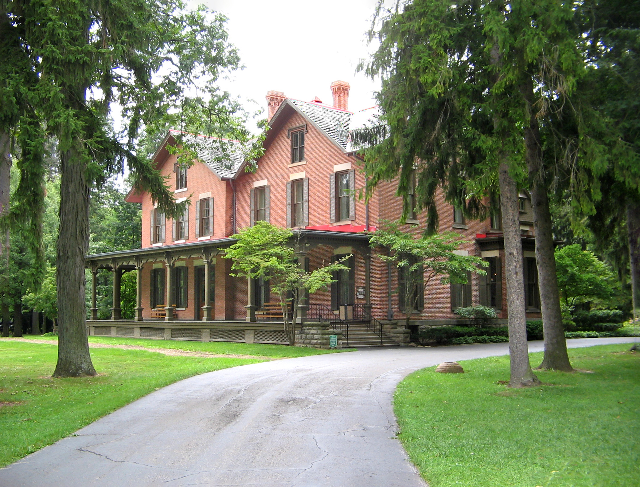 File:Spiegel Grove (Rutherford B. Hayes Summer Home).jpg ...