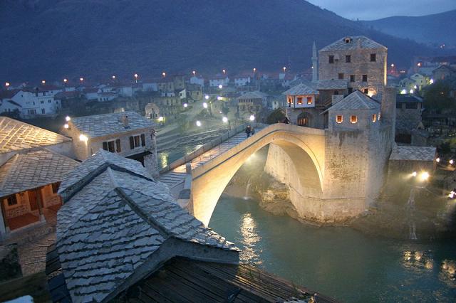 Stari_most_at_night.jpg