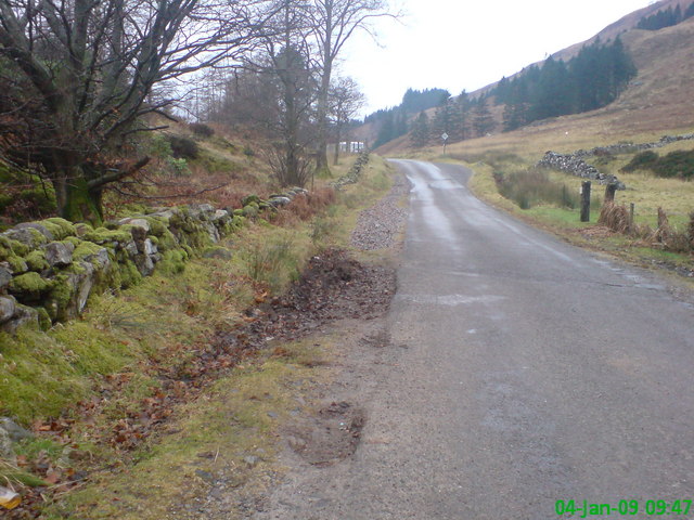 English: Old Glencoe road Looking up the Old G...