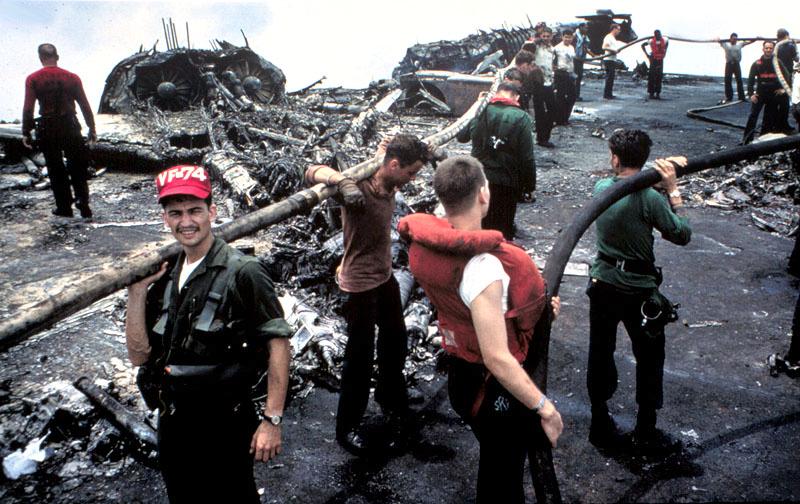 USS_Forrestal_1967_fire_aftermath.jpg