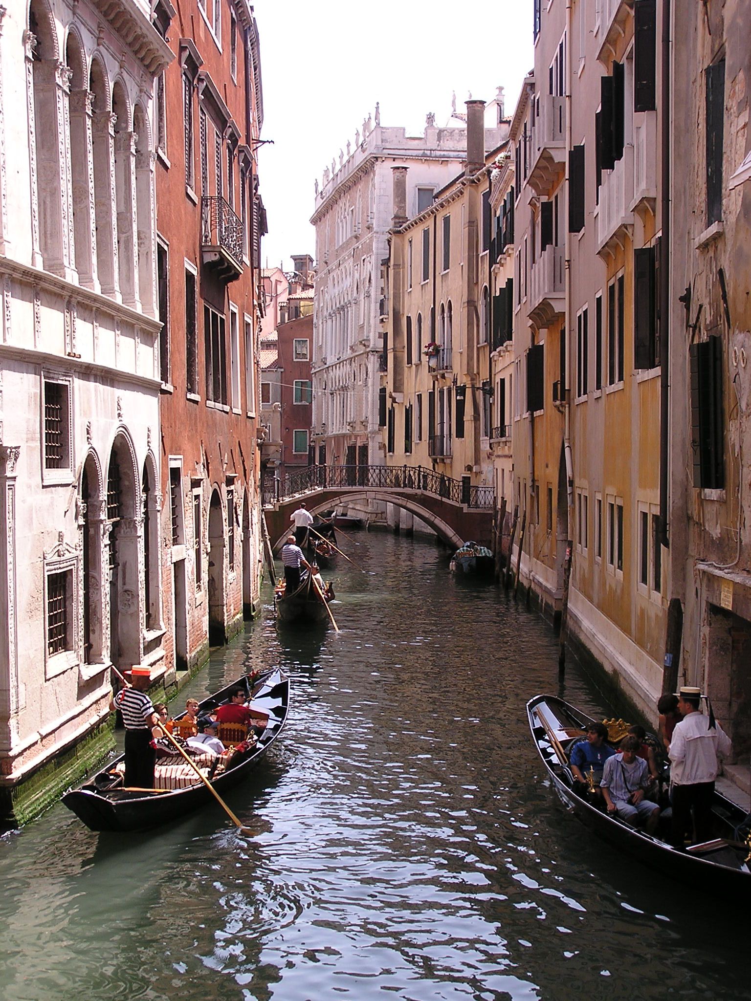 Gondola-Venice-Italy.jpg