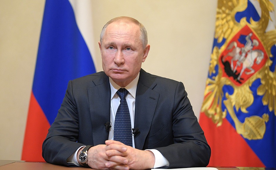 Президент России Владимир Путин обращается к гражданам 25 марта 2020 года