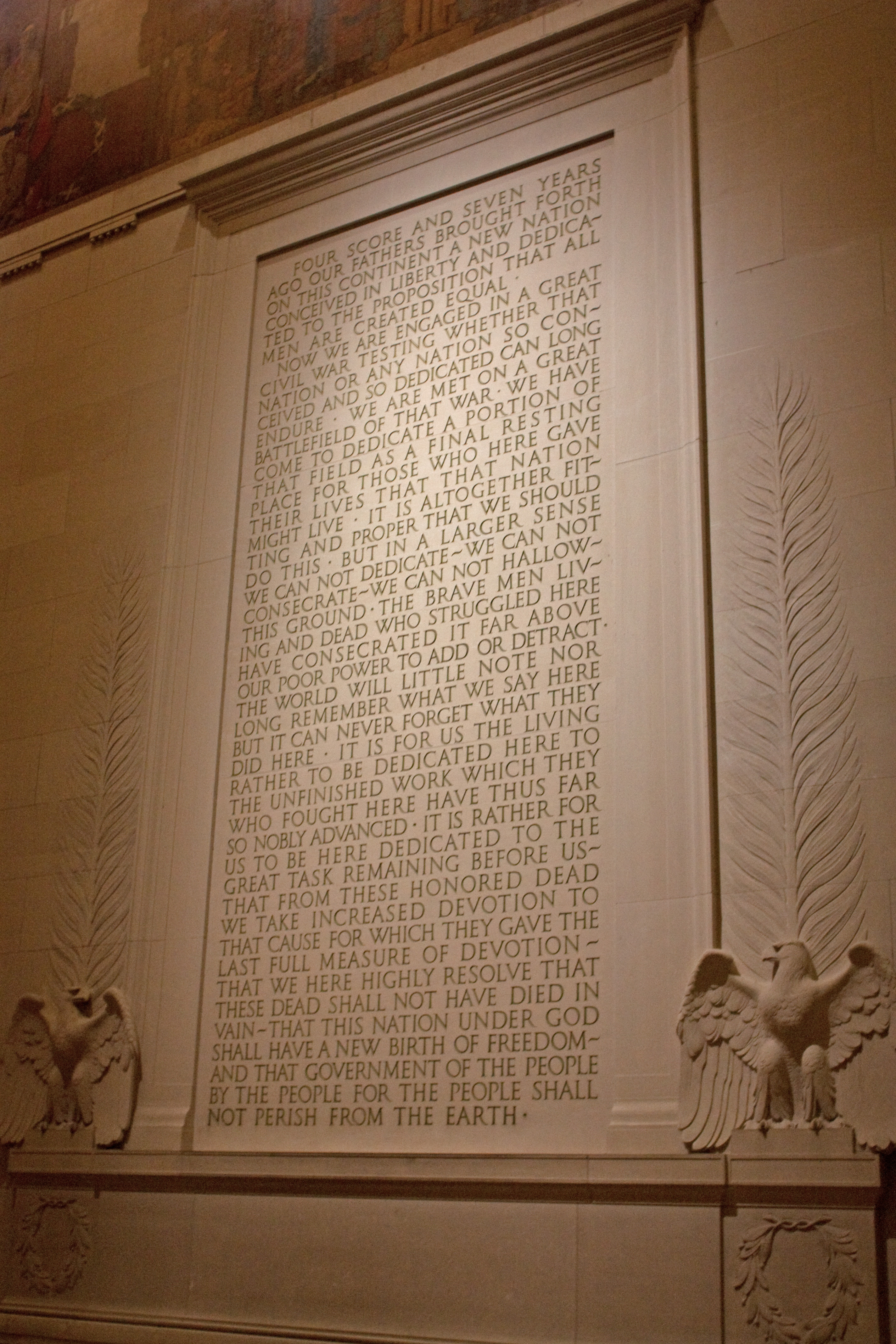 Description <b>Gettysburg</b> <b>Address</b> in <b>Lincoln</b> <b>Memorial</b> at night 2.jpg