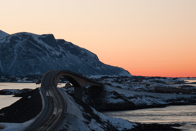 Storseisundet_bru_winter.jpg