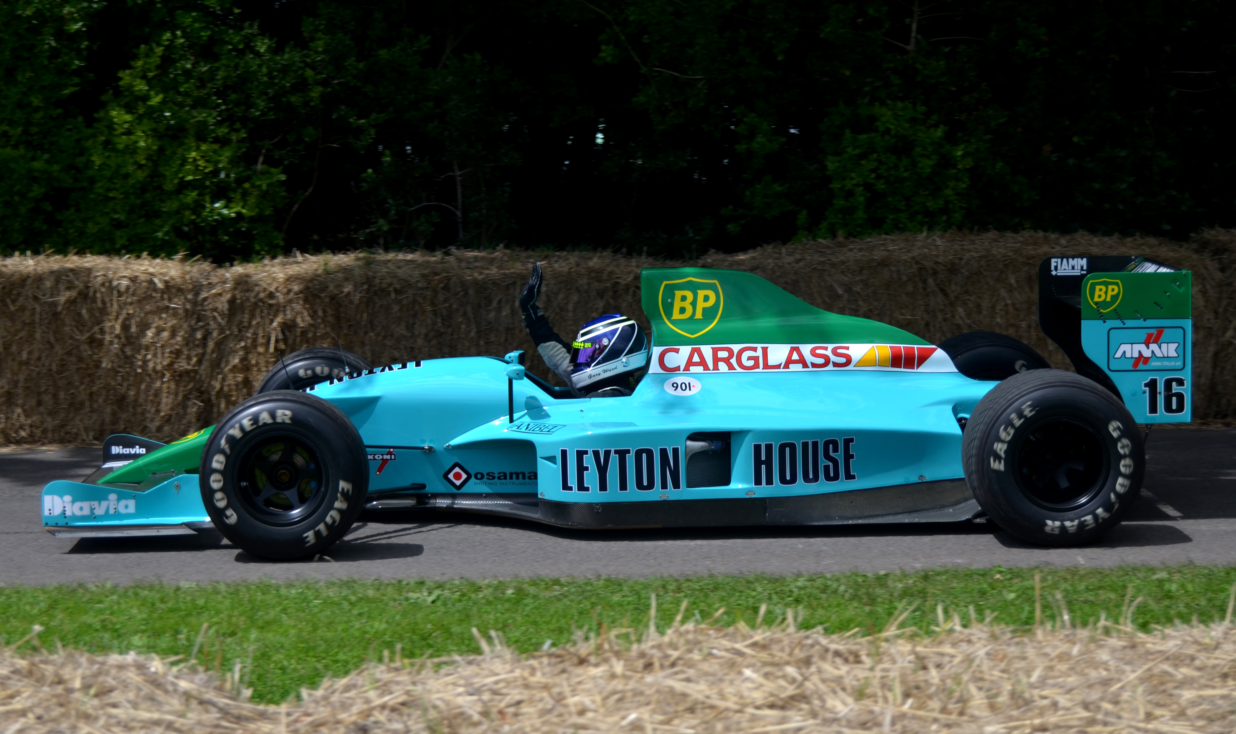 Leyton House, equipe histórica de Fórmula 1 de 1990 - by wipedia