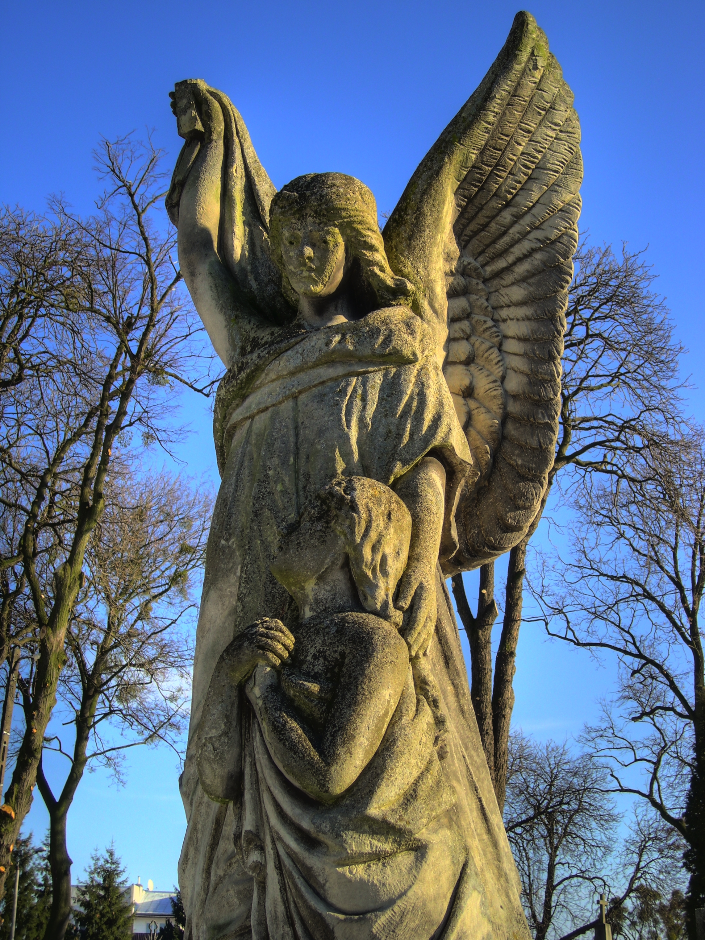 File:Guardian Angel - Statue on the Krasnystaws cemetery.jpg