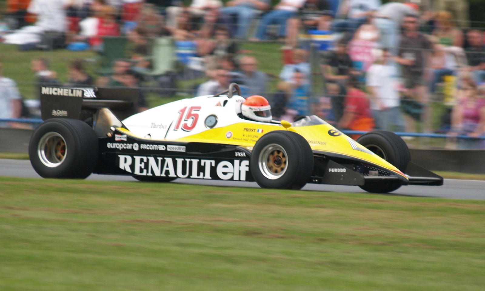Renault_RE40_Donington_2007.jpg