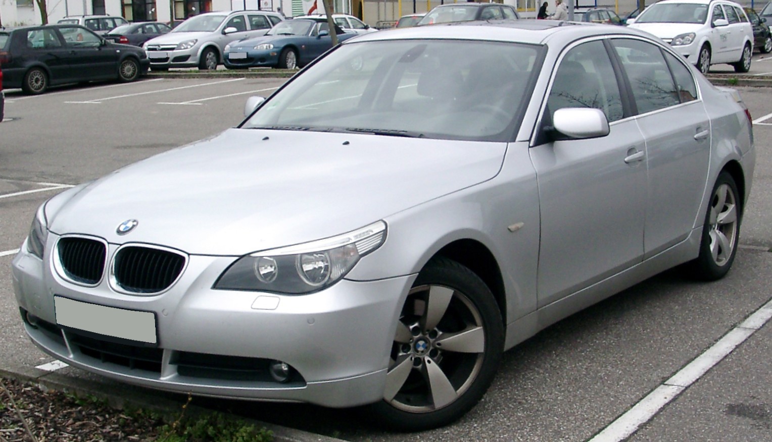File:BMW E60 front 20080417.jpg