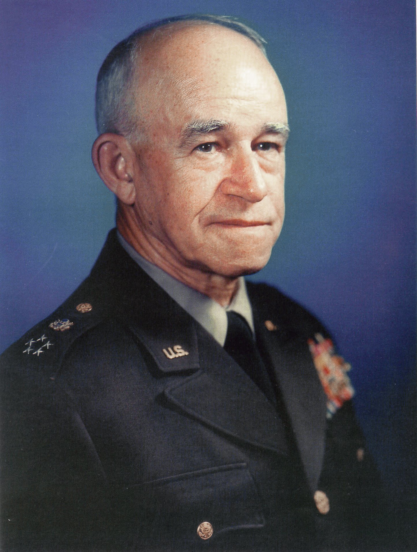 Foto van Omar Bradley