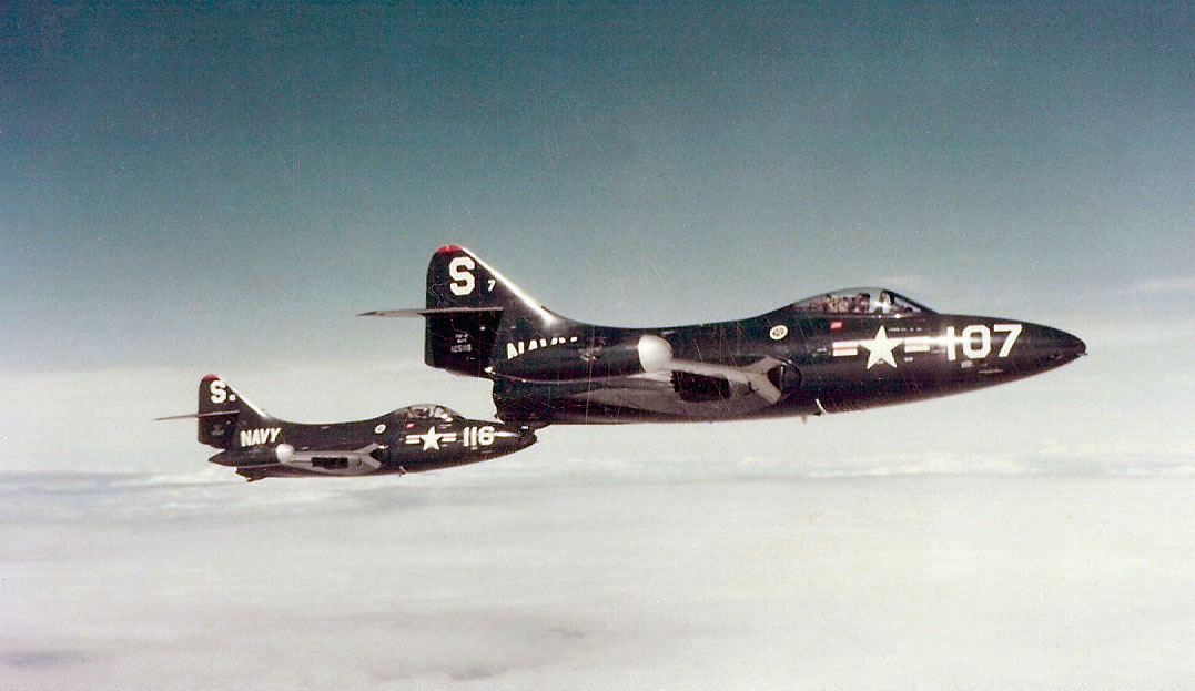 F9F-2_Panthers_VF-51_over_Korea_1951.jpg