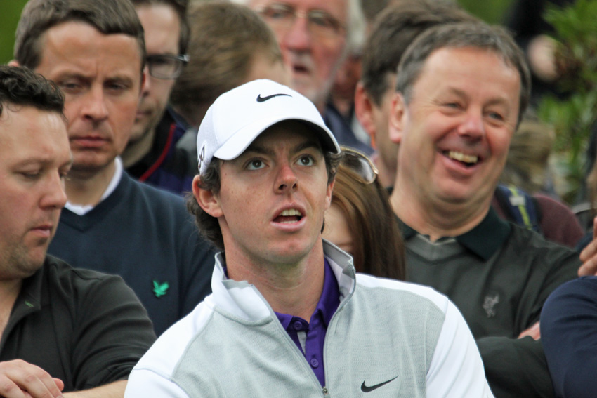 Rory_McIlroy_watches_drive_%28no_club%29.jpg