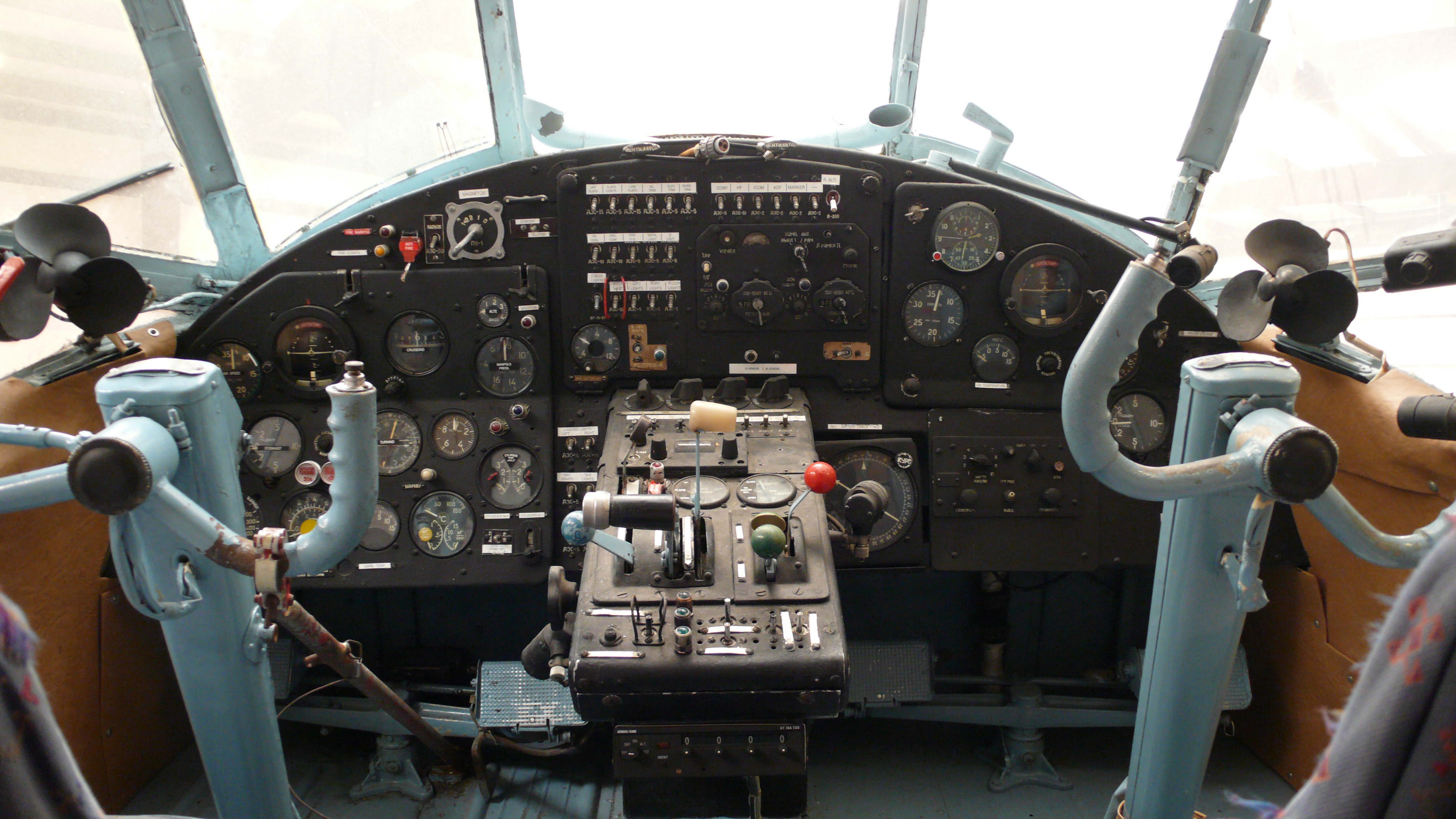 antonov cockpit