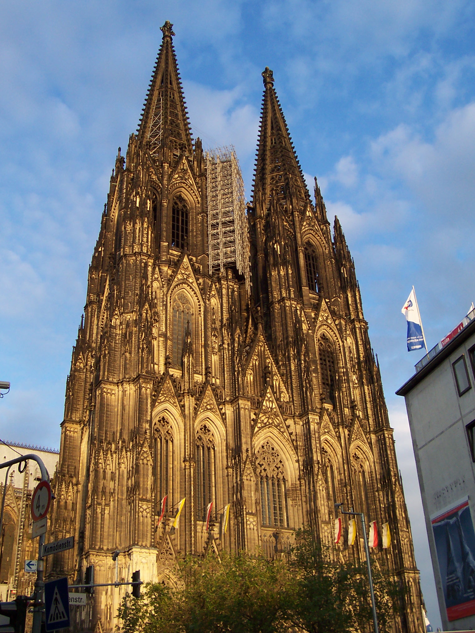 FileCologne cathedral at dusk.jpg Wikimedia Commons