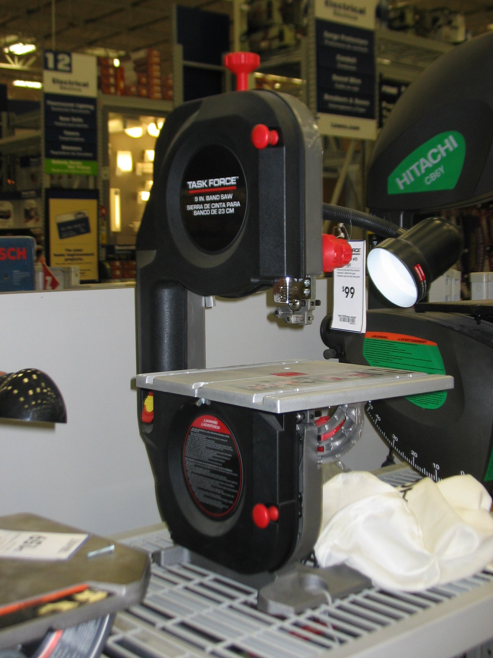 File:Bandsaw at Lowes.jpg - Wikimedia Commons