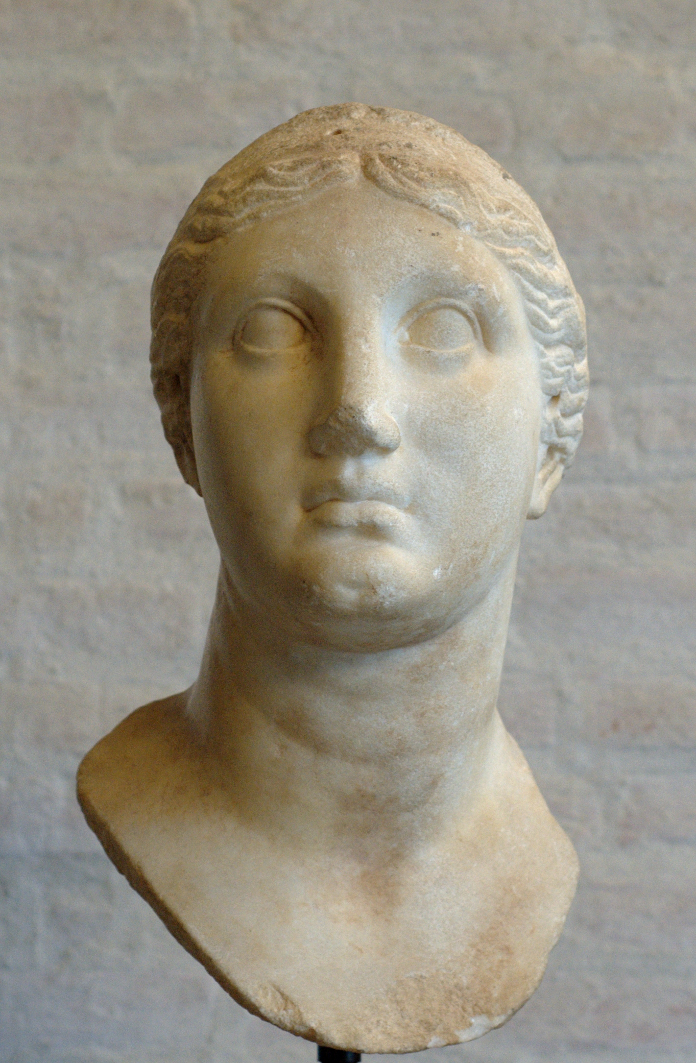 http://upload.wikimedia.org/wikipedia/commons/4/44/Head_Berenike_II_Glyptothek_Munich.jpg