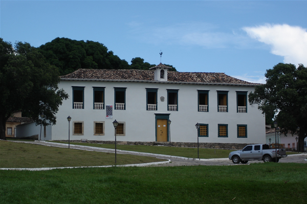 Ficheiro:Museubandeiras.jpg