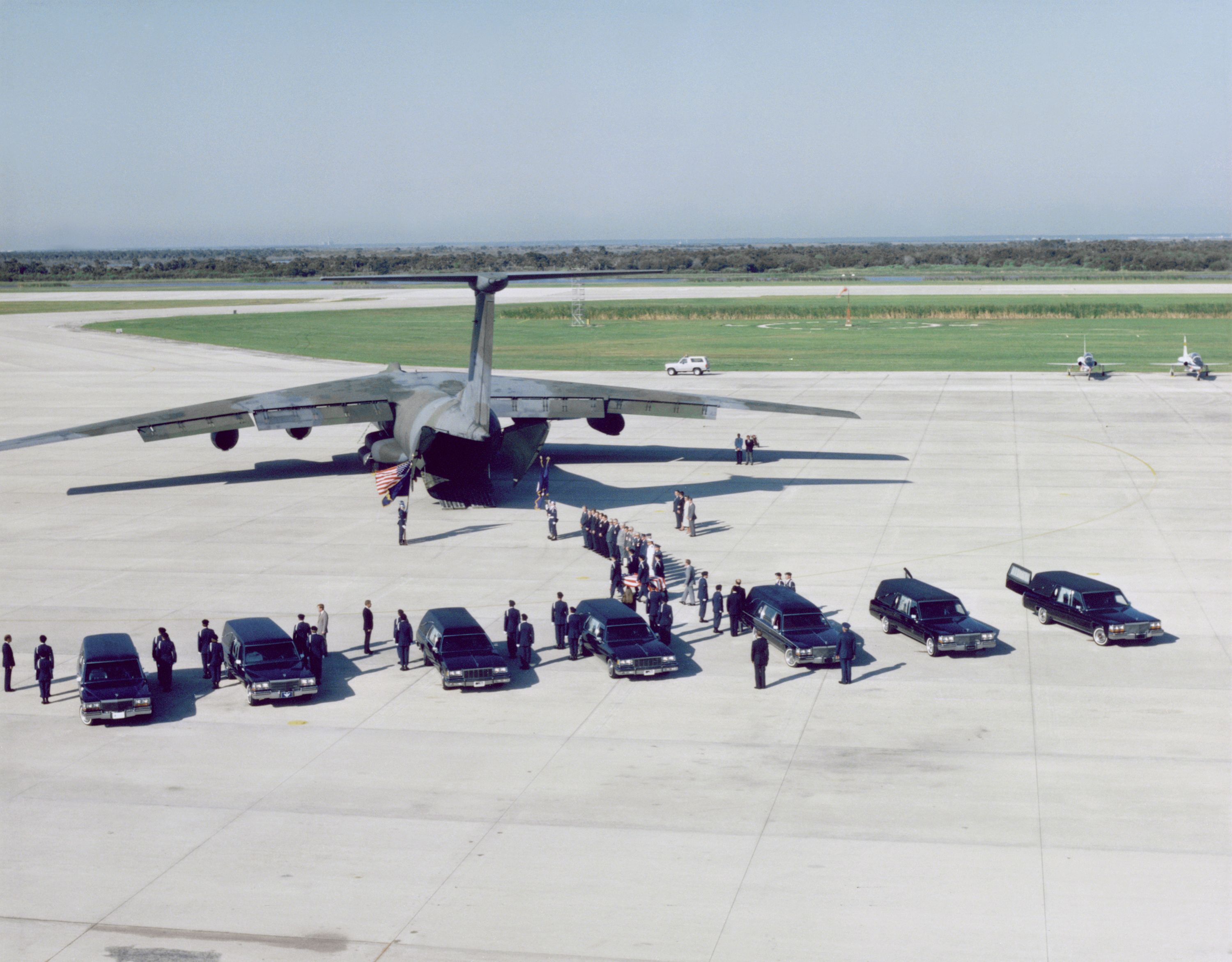 Lockheed C-141 Starlifter - Military Wiki3000 x 2342