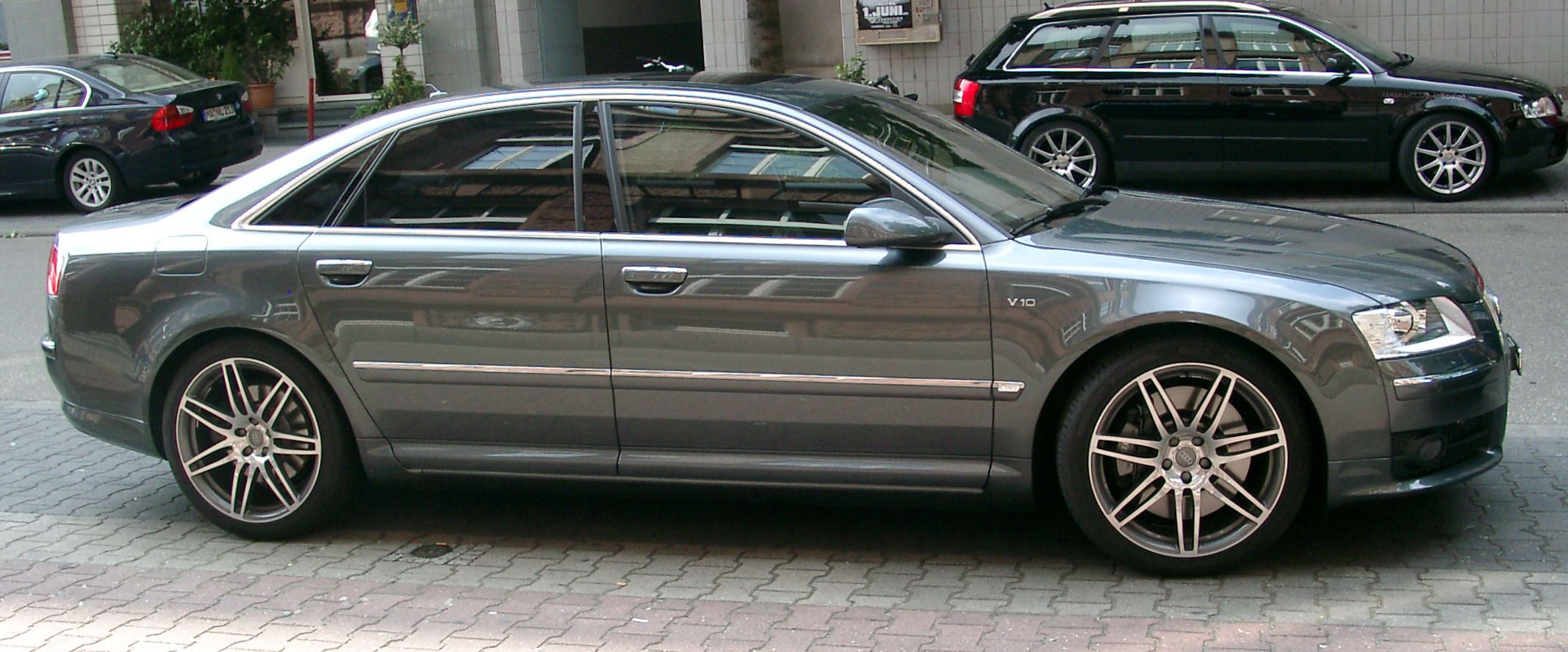 Audi S8