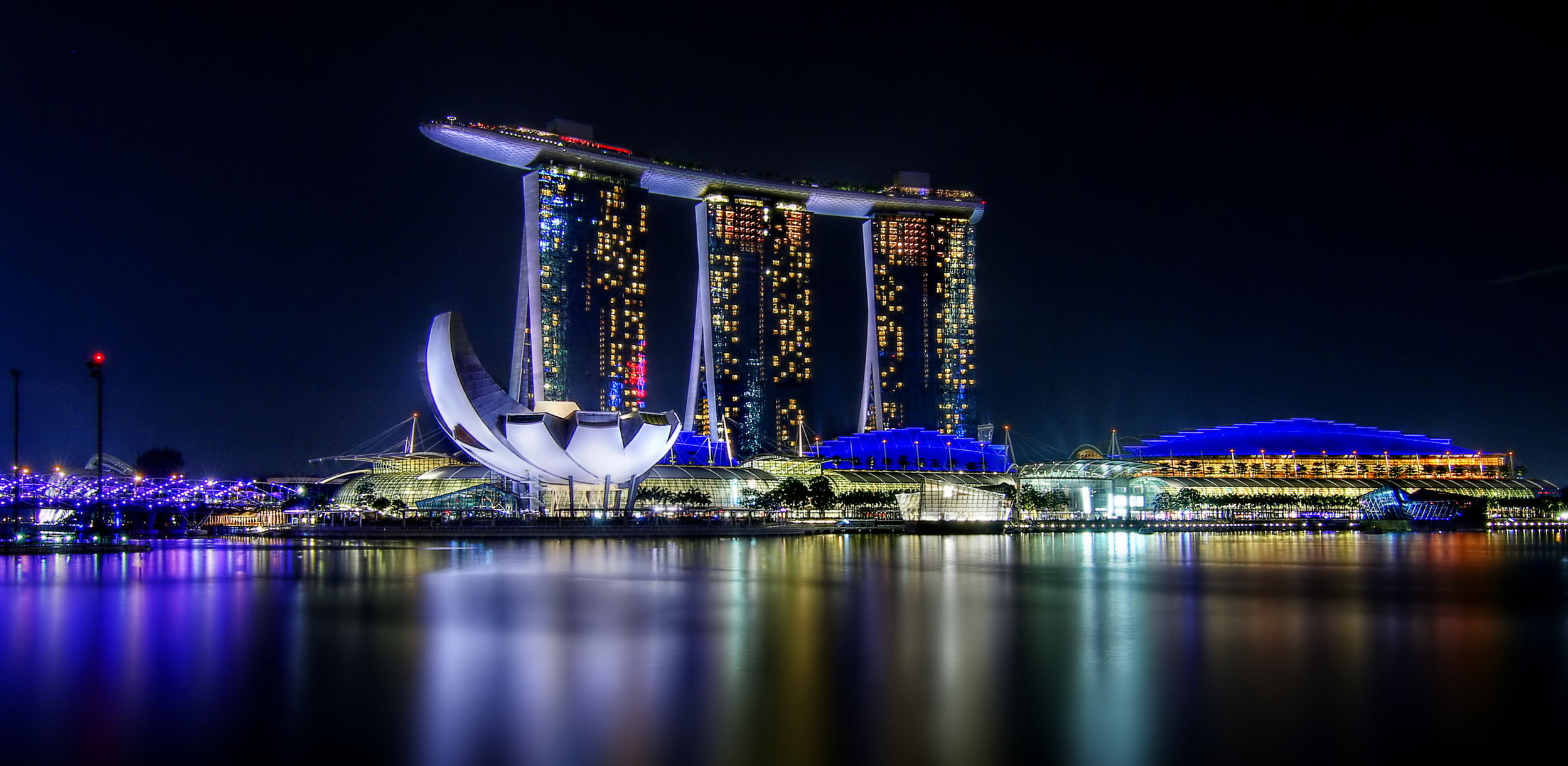 File:Marina Bay Sands, Singapore (8351775641).jpg - Wikimedia Commons