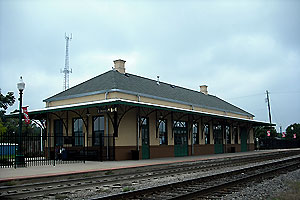 Mineola station, September 2008.jpg